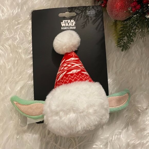 Star Wars The Mandalorian Santa Dog Hat w/ Grogu/Baby Yoda ears!  NWT  One Size - Picture 2 of 9